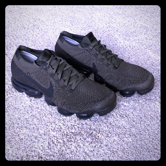 nike flyknit vapormax black